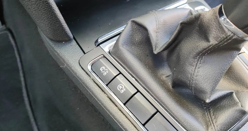 Skoda Superb cena 29900 przebieg: 208000, rok produkcji 2011 z Płock małe 704